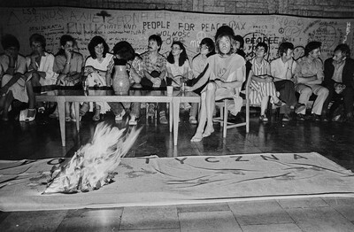 Jerzy Bereś &bdquo;Msza polityczna&rdquo;, w ramach &bdquo;Sztuki faktu&rdquo;, Bydgoszcz, 1981