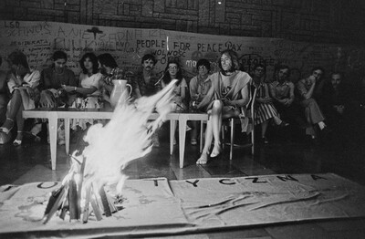 Jerzy Bereś &bdquo;Msza polityczna&rdquo;, w ramach &bdquo;Sztuki faktu&rdquo;, Bydgoszcz, 1981