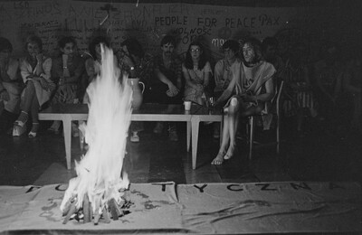 Jerzy Bereś &bdquo;Msza polityczna&rdquo;, w ramach &bdquo;Sztuki faktu&rdquo;, Bydgoszcz, 1981