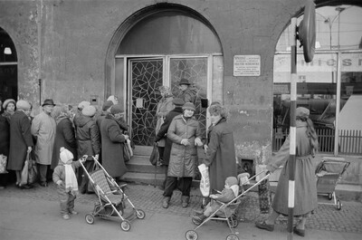 "Construction in Process" exhibition, Ł&oacute;dź, 1981