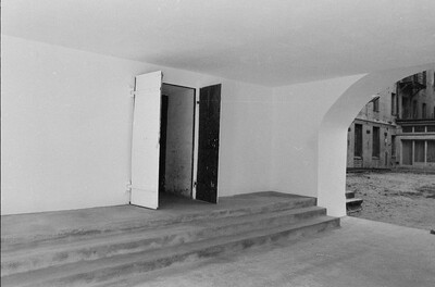 Exhibition "Construction in Process" (documentation), Ł&oacute;dź, 1990