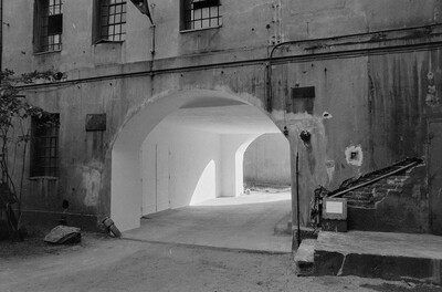 Exhibition "Construction in Process" (documentation), Ł&oacute;dź, 1990