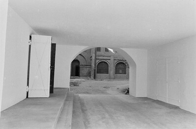 Exhibition "Construction in Process" (documentation), Ł&oacute;dź, 1990