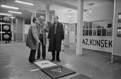 "Construction in Process" exhibition, Ł&oacute;dź, 1981