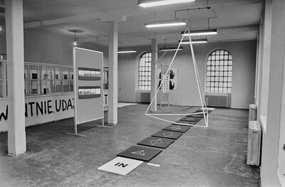 "Construction in Process" exhibition, Ł&oacute;dź, 1981