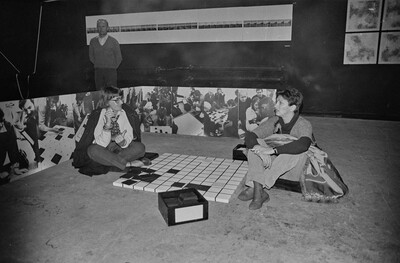 "Construction in Process" exhibition, Ł&oacute;dź, 1981